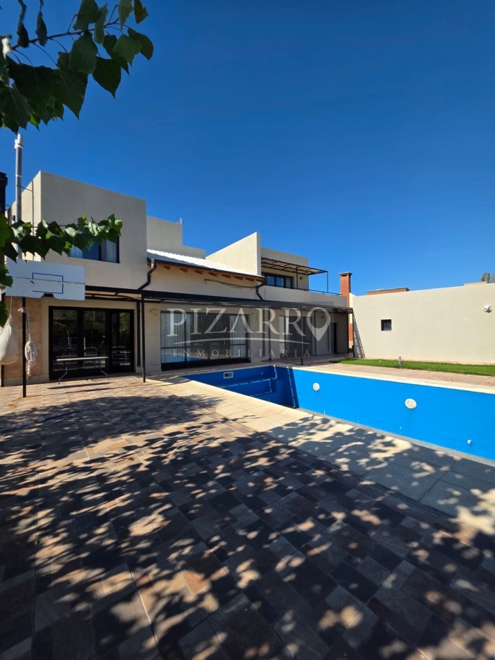 Venta Casa 4 dorm. Comahue Golf Club Neuquen
