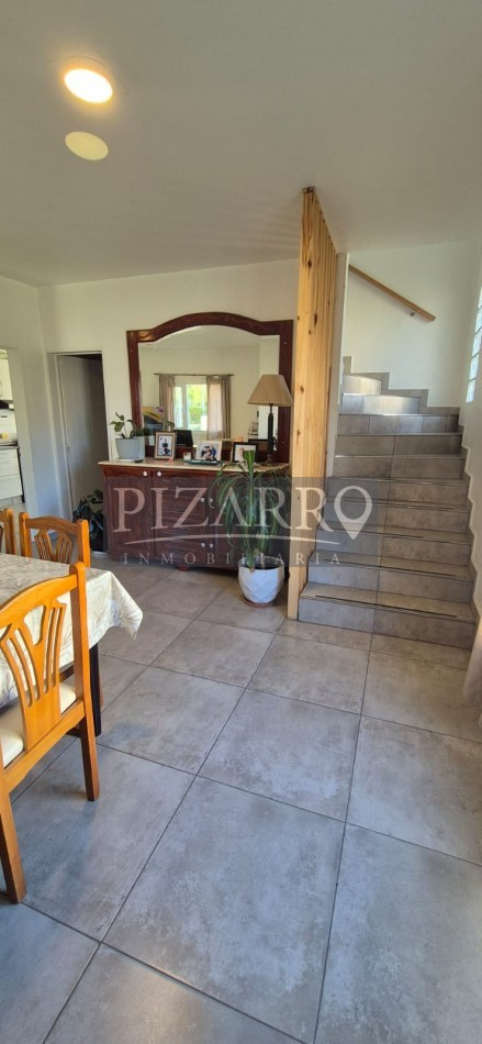 Venta Duplex 3 dorm. Barrio La Peregrina APTO CREDITO!