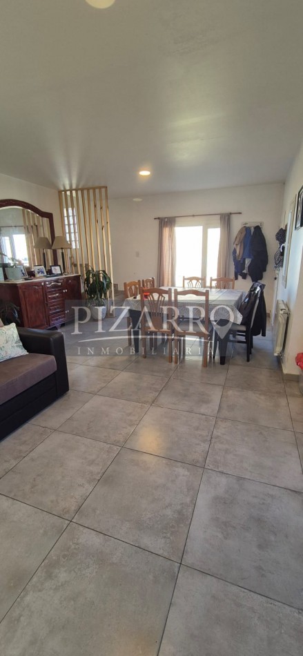 Venta Duplex 3 dorm. Barrio La Peregrina APTO CREDITO!