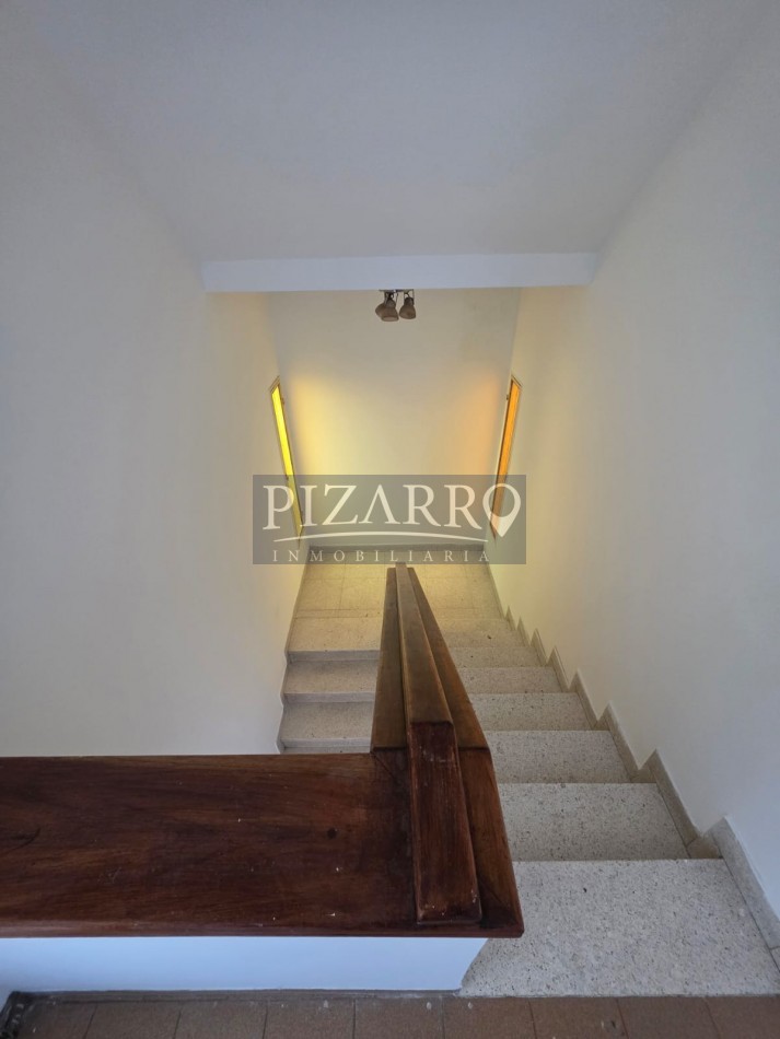 Alquiler Casa 4 dorm con patio y cochera cubierta