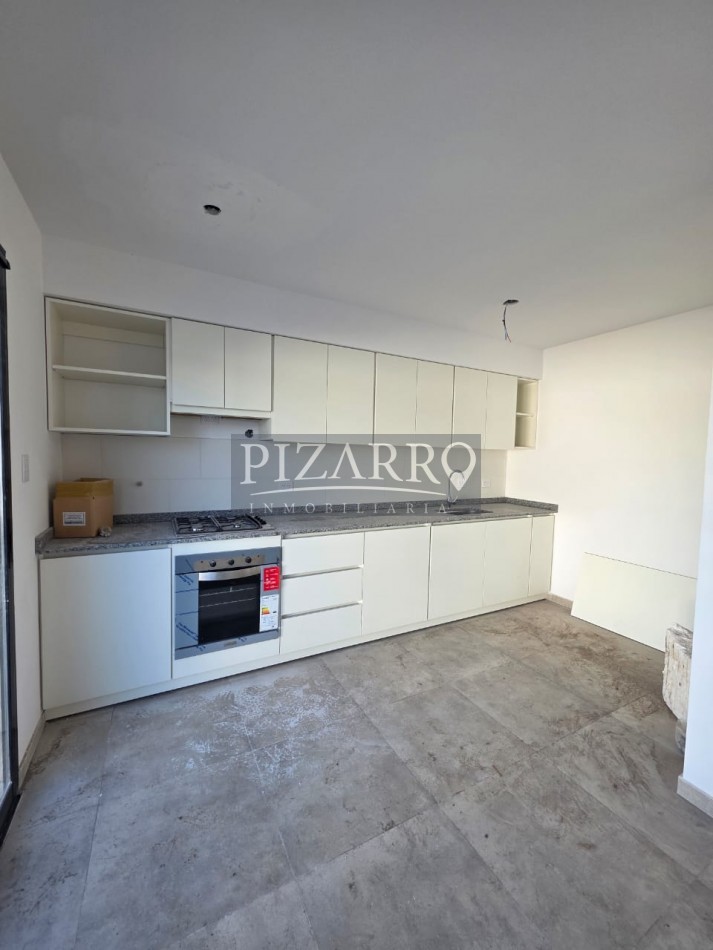 Venta Duplex tres dorm. patio y parrillaen zona Confluencia