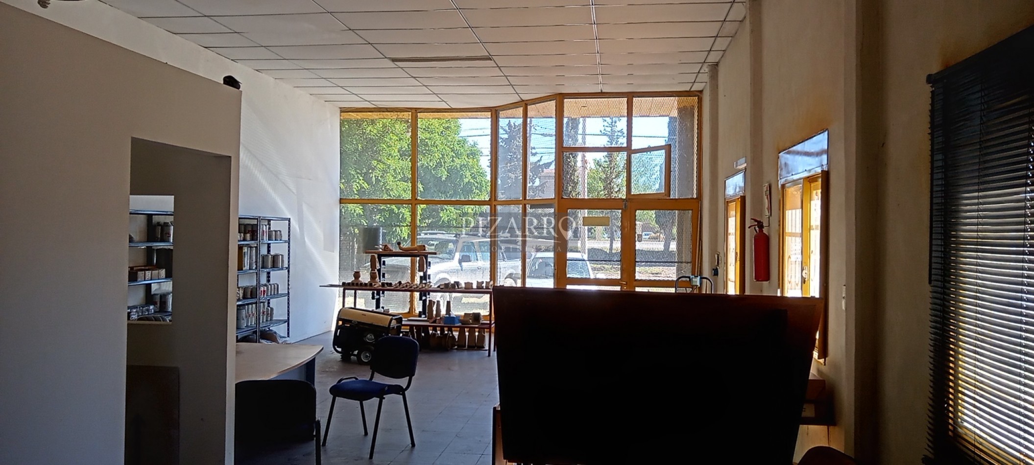Alquiler Local Comercial con Galpon sobre ex ruta nacional 22.