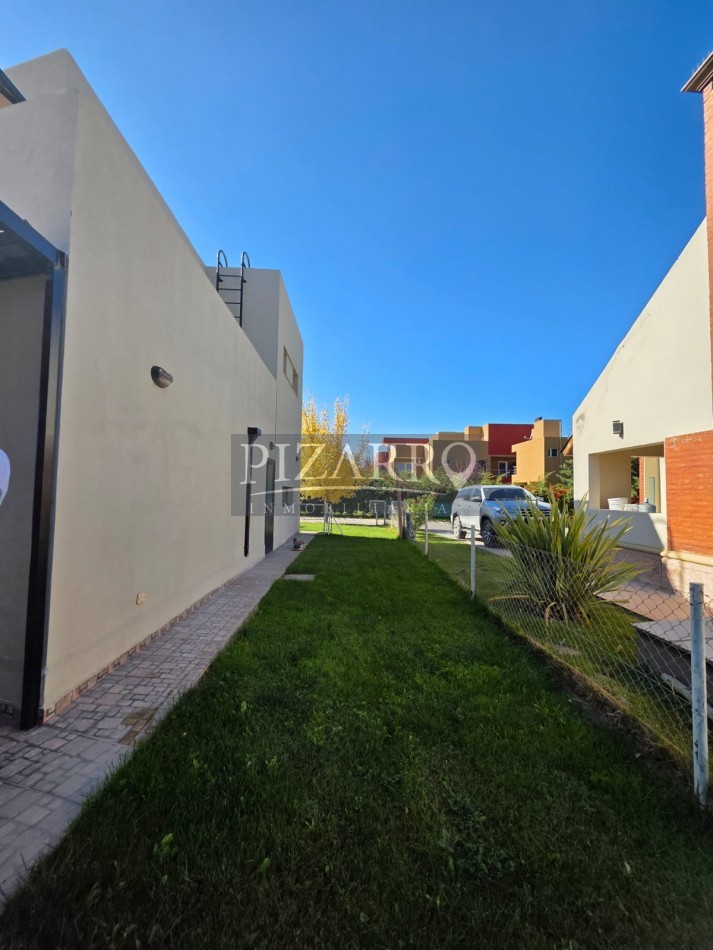Venta Casa 4 dorm. Comahue Golf Club Neuquen